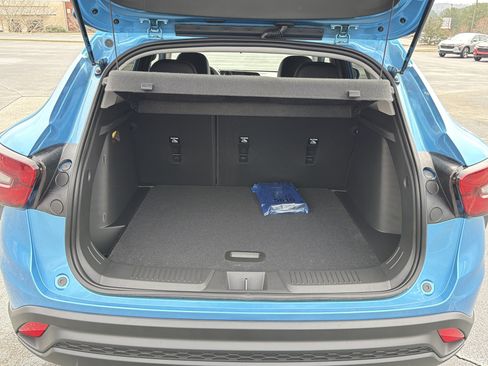 New 2026 Chevrolet Trax LT w/ Midnight Edition image 18