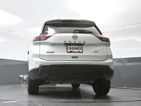 Used 2025 Nissan Rogue SV AWD/4WD image 55
