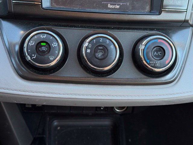 Used 2014 Toyota RAV4 LE AWD/4WD image 16