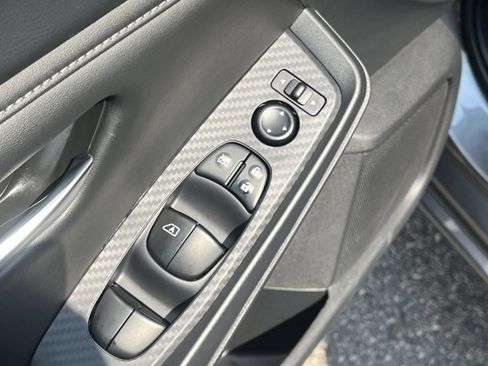 Certified 2024 Nissan Sentra SV FWD image 16