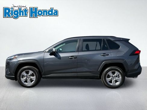 Used 2025 Toyota RAV4 XLE FWD image 3