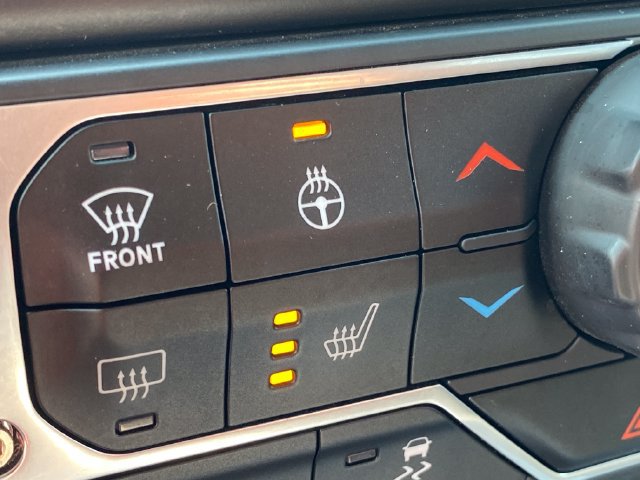 Used 2021 Jeep Wrangler Unlimited Rubicon w/ Uconnect 4C Nav & Sound Group AWD/4WD image 30