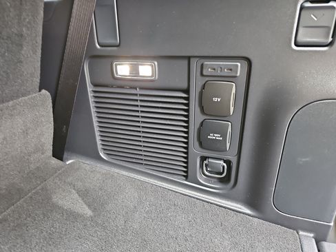 Used 2025 Ford Expedition King Ranch AWD/4WD image 13