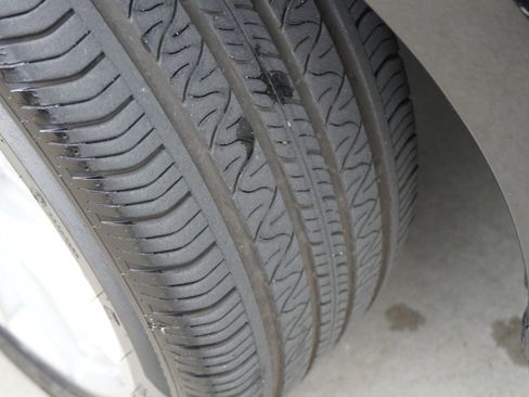 Used 2024 Ford Mustang GT Premium image 13