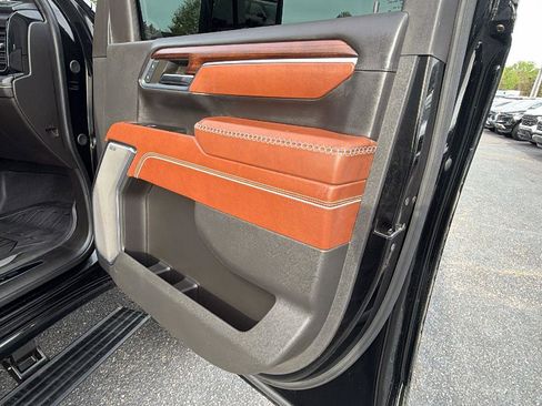 Used 2024 GMC Sierra 3500 Denali Ultimate AWD/4WD image 16