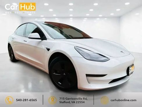 Used 2023 Tesla Model 3 Standard Range RWD image 1