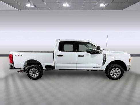 Used 2024 Ford F250 XLT AWD/4WD image 8