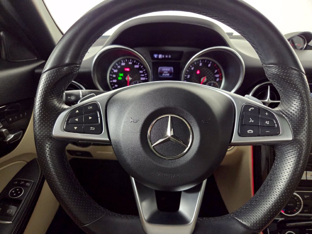 Used 2020 Mercedes-Benz SLC 300 image 16
