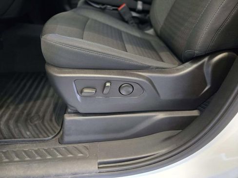 Used 2024 Chevrolet Silverado 1500 Custom w/ Dark Appearance Package image 28