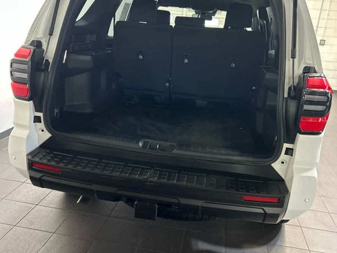 Used 2025 Toyota 4Runner TRD Off-Road AWD/4WD image 10