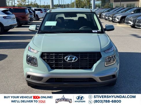 New 2026 Hyundai Venue SE image 6