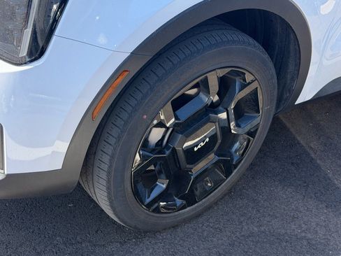 Certified 2024 Kia Sorento X-Line EX image 6