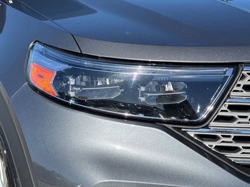 Used 2023 Ford Explorer Limited image 10