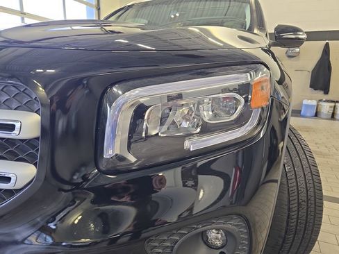 Certified 2022 Mercedes-Benz GLB 250 4MATIC w/ Premium Package Lite image 32