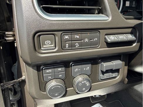 Used 2021 Chevrolet Tahoe High Country AWD/4WD image 22