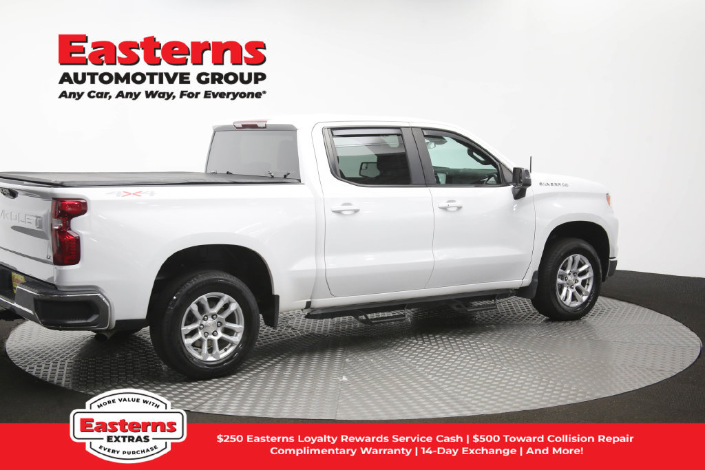 Used 2023 Chevrolet Silverado 1500 LT AWD/4WD image 44