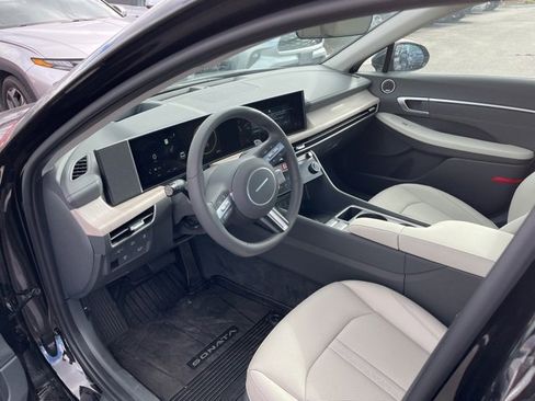 Used 2026 Hyundai Sonata Limited image 15