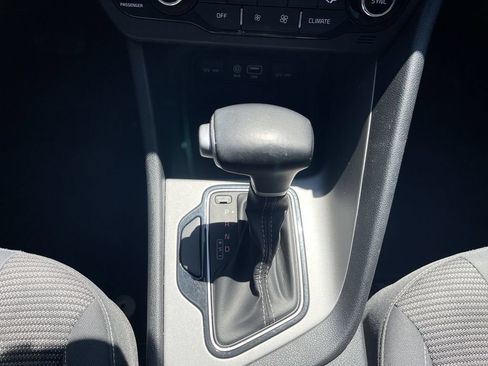 Used 2018 Kia Niro LX FWD image 15