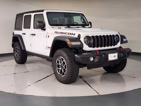 Used 2026 Jeep Wrangler Unlimited Rubicon AWD/4WD image 7