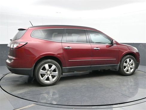 Used 2016 Chevrolet Traverse LTZ image 8