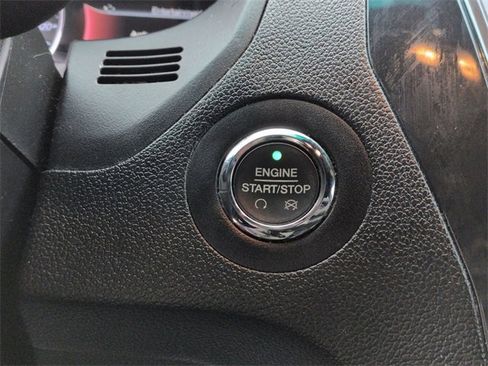 Used 2016 Ford Explorer XLT w/ Equipment Group 202A image 21