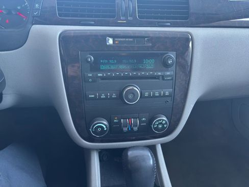 Used 2012 Chevrolet Impala LT w/ LT Sunroof Package image 23