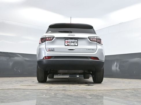Used 2025 Jeep Compass Limited AWD/4WD image 35