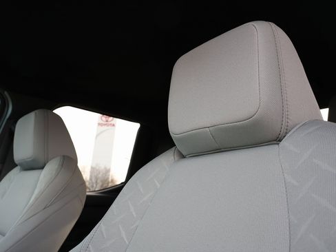 Used 2024 Toyota Tacoma SR5 image 17