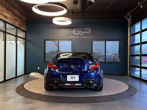 Used 2022 Toyota GR86 Premium image 4