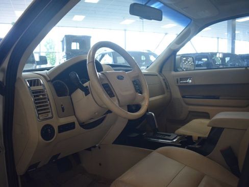 Used 2010 Ford Escape Limited image 43