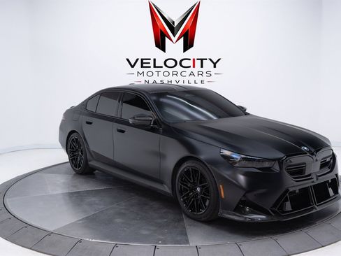 Used 2025 BMW M5 w/ Carbon Package image 12