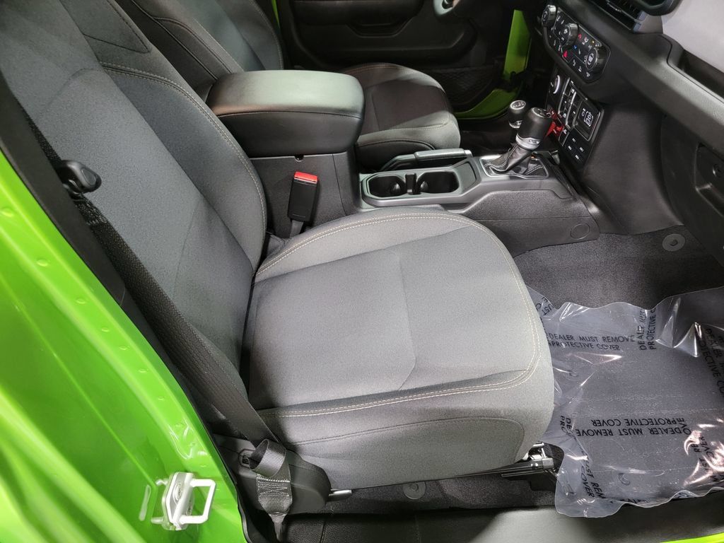 Used 2026 Jeep Wrangler Unlimited Sport AWD/4WD image 14