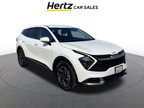 Used 2025 Kia Sportage LX FWD image 1