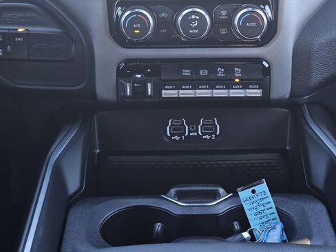 Used 2024 RAM 2500 Big Horn w/ Sport Appearance Package image 21