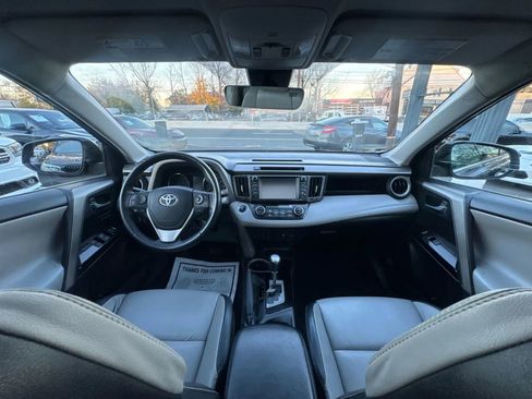 Used 2016 Toyota RAV4 Limited image 29