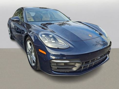 Used 2022 Porsche Panamera 4 image 3