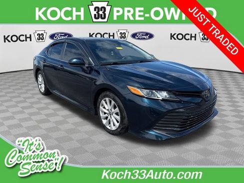 Used 2020 Toyota Camry LE FWD image 1