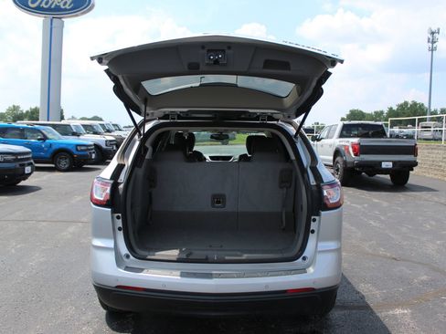 Used 2016 Chevrolet Traverse LT FWD image 17