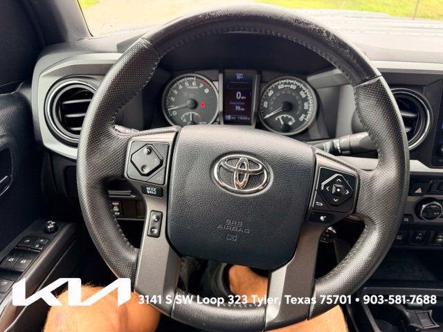 Used 2016 Toyota Tacoma TRD Sport w/ Premium & Technology Package RWD image 18