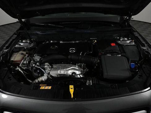Certified 2022 Mercedes-Benz GLB 250 image 33