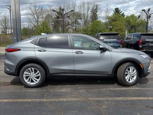 New 2026 Buick Envista Preferred FWD image 9