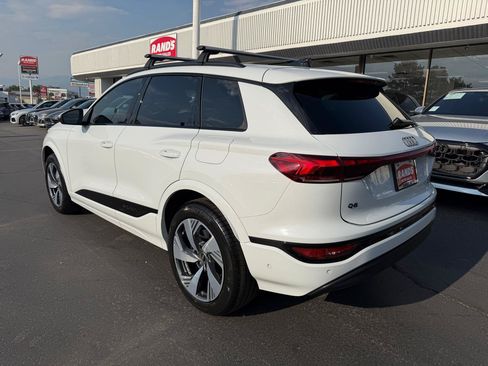 Used 2025 Audi Q6 e-tron Premium Plus w/ Premium Plus AWD/4WD image 9