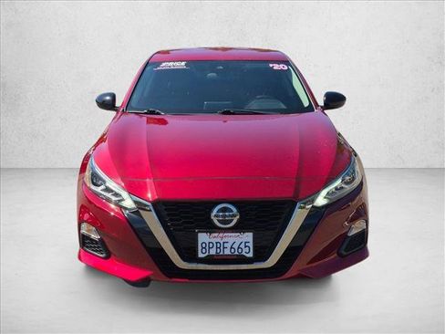 Used 2020 Nissan Altima 2.5 SR FWD image 2