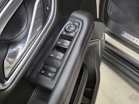 Used 2021 Chevrolet Tahoe RST w/ Luxury Package image 22