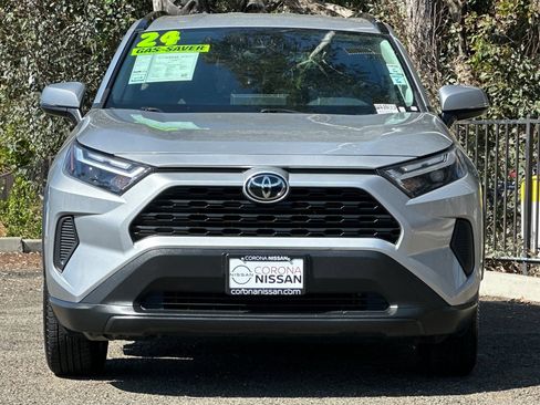 Used 2024 Toyota RAV4 XLE FWD image 7