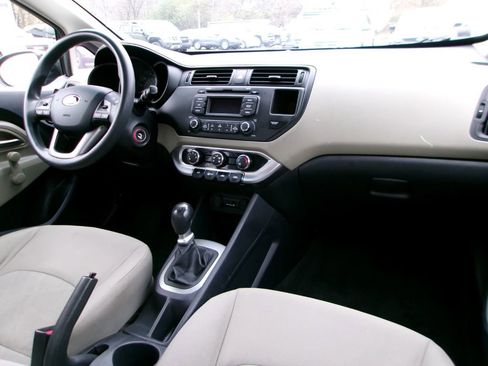 Used 2014 Kia Rio LX image 17