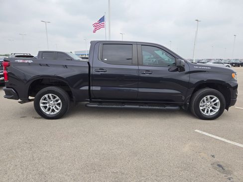Used 2023 Chevrolet Silverado 1500 RST AWD/4WD image 2