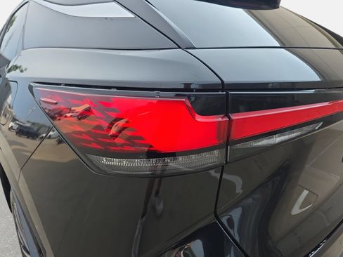 Used 2024 Lexus RX 350 Premium Plus w/ Convenience Package FWD image 33