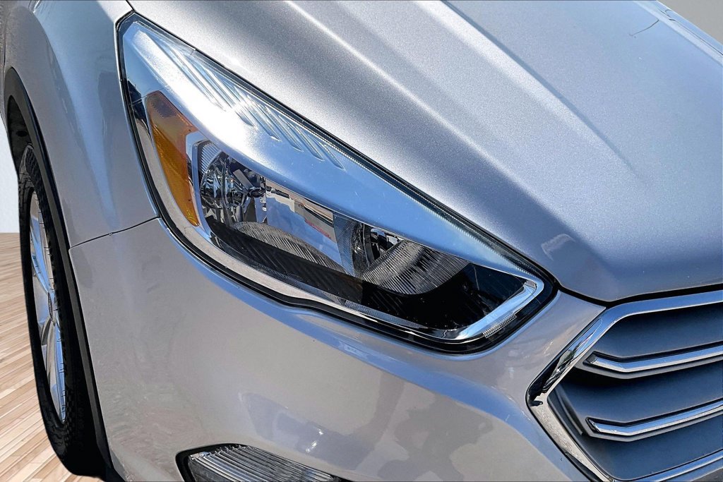 Used 2018 Ford Escape SE FWD image 26