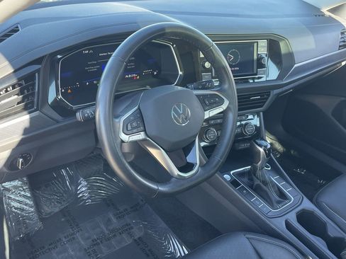 Used 2024 Volkswagen Jetta SE FWD image 23